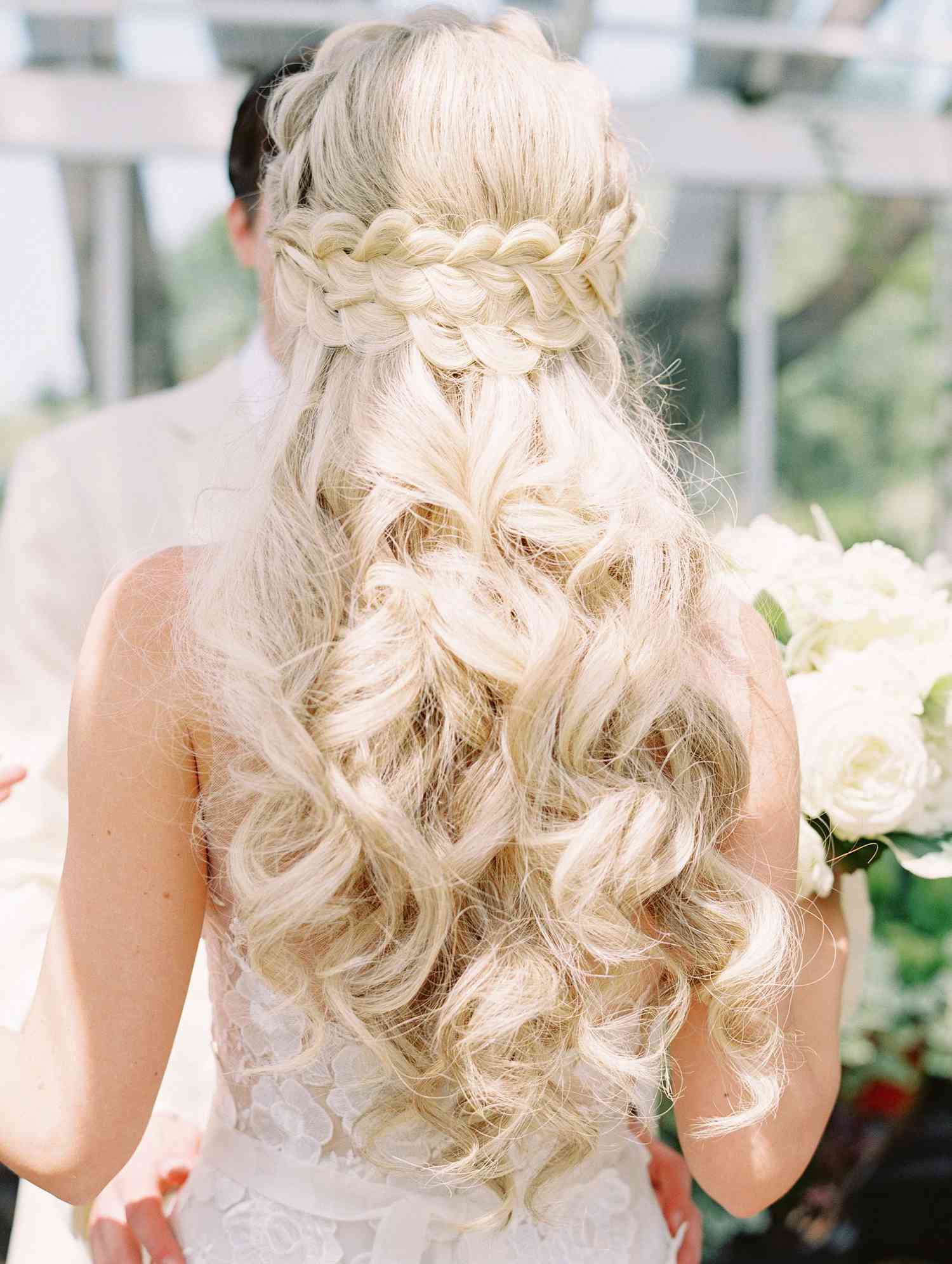 40 Marriage ceremony Hairstyles for Lengthy Hair